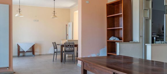 4 rooms House in Gavorrano, Italy No. 89389 40