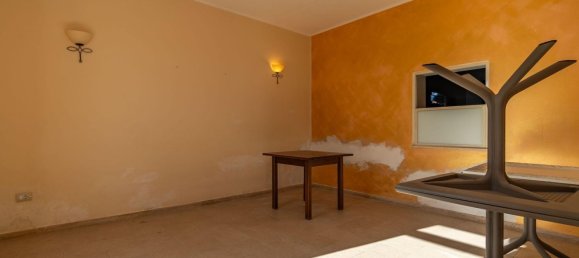 4 rooms House in Gavorrano, Italy No. 89389 41