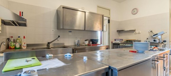 4 rooms House in Gavorrano, Italy No. 89389 45