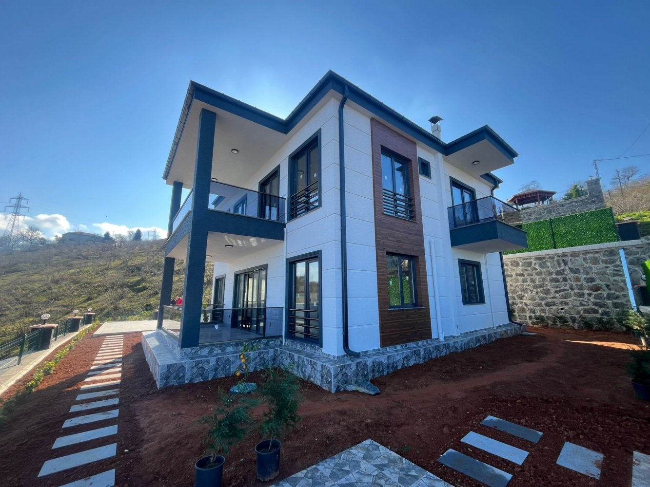 Villa 5+1 in Arsin, Turkey, Nr. 20689