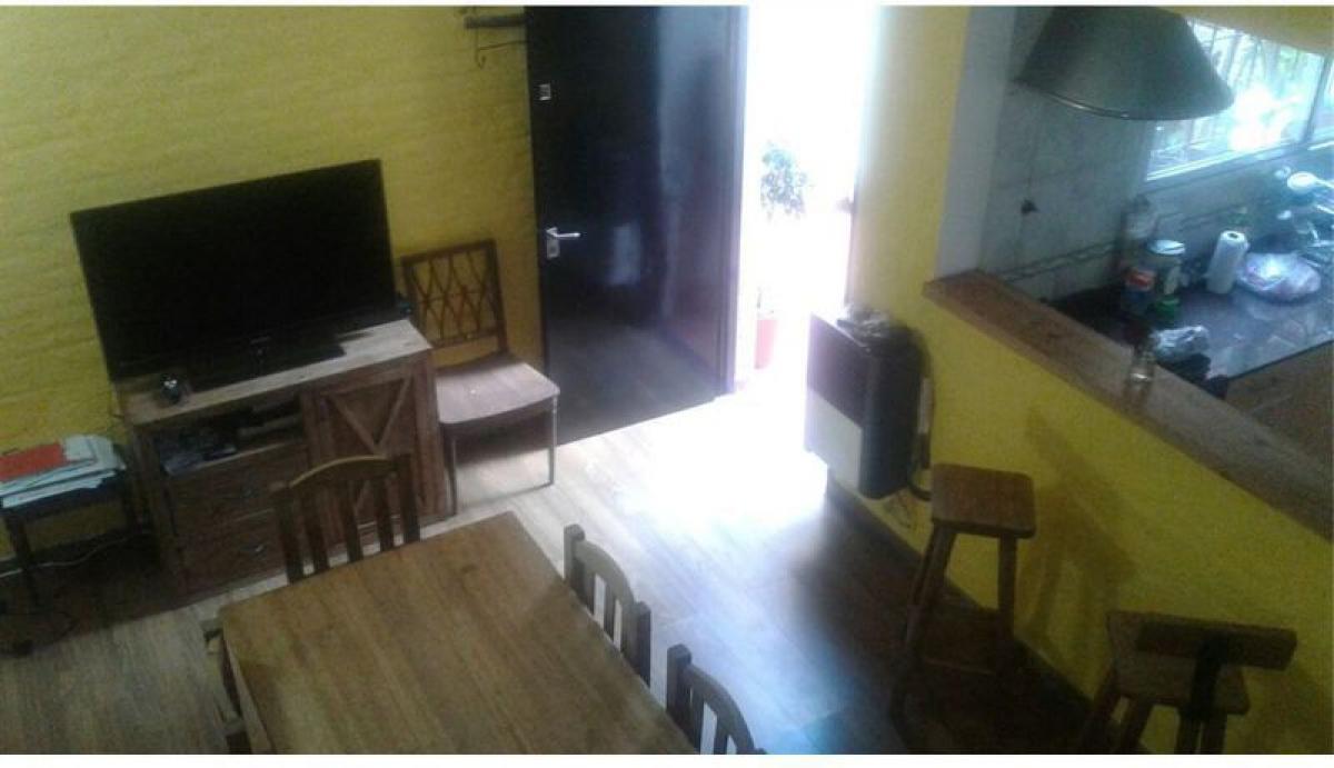 3 bedrooms House in Buenos Aires, Argentina No. 82616