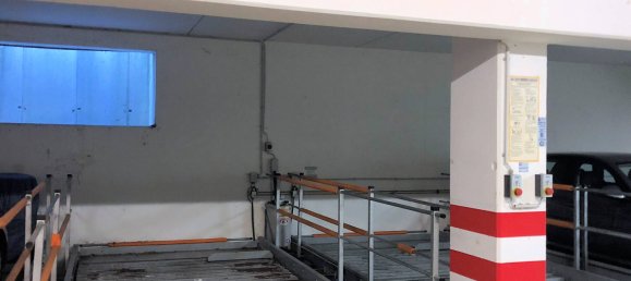 Parkplatz in Freiburg im Breisgau, Germany, Nr. 15451 5