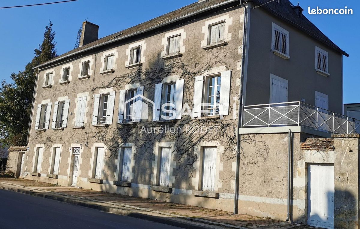 10 غرف نوم منزل في Vatan, France رقم 159570