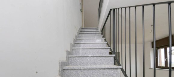 2 Schlafzimmer Wohnung in Caluso, Italy, Nr. 373897 2