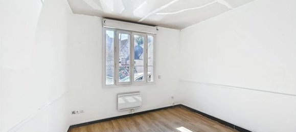 3 bedrooms House in Noyon, France No. 304087 6