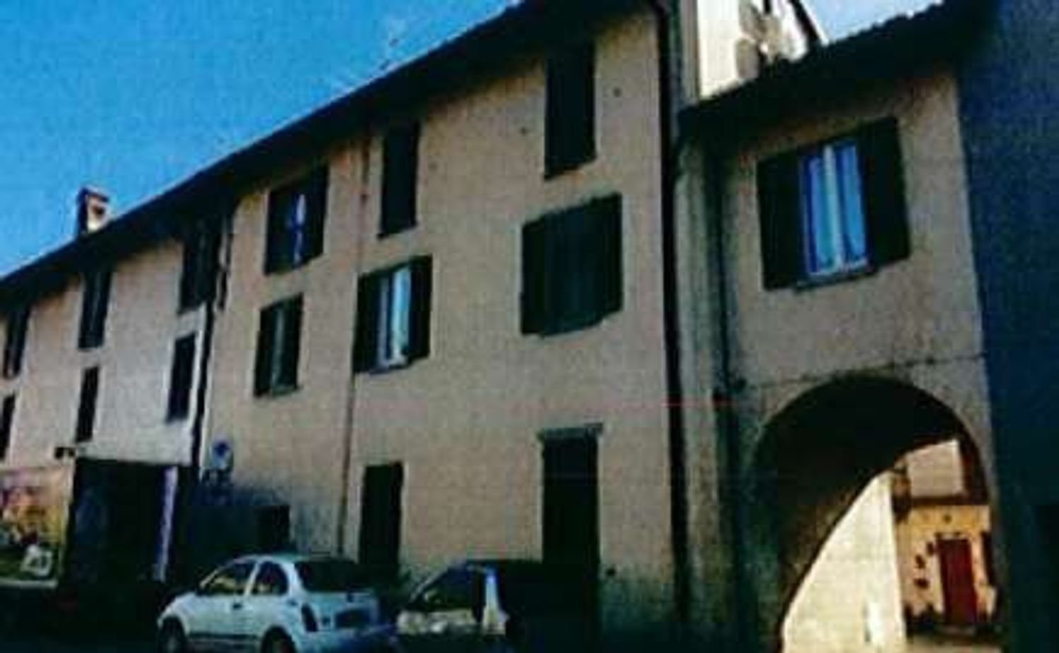3 rooms Apartment in Calco, Italy No. 8105