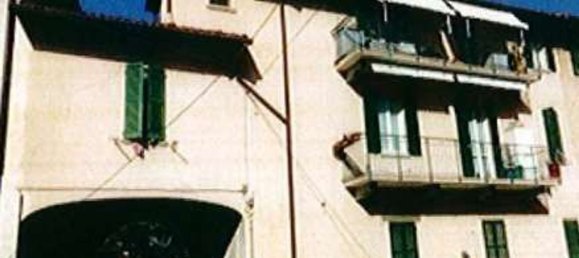 3 rooms Apartment in Calco, Italy No. 8105 3