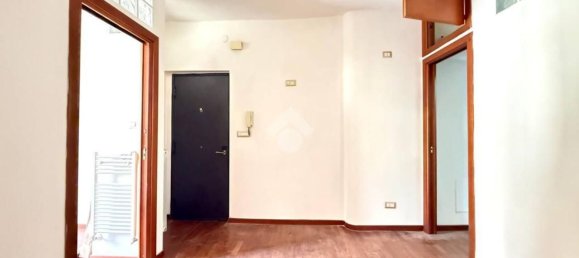 3 rooms Apartment in Pozzuoli, Italy No. 279619 3