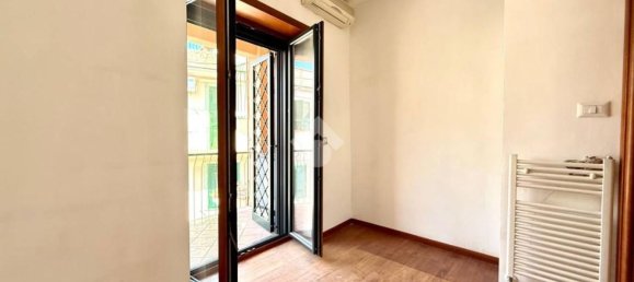 3 rooms Apartment in Pozzuoli, Italy No. 279619 16