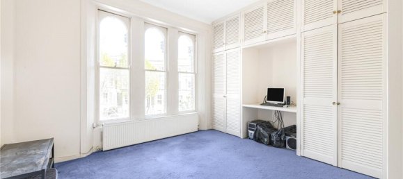 1 bedroom Maisonette in London, United Kingdom No. 12728 3