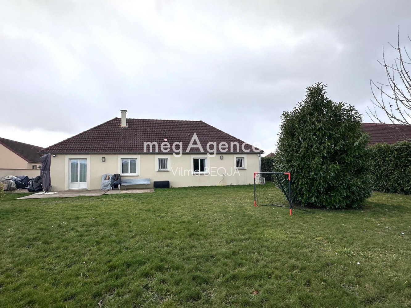 Дом с 4 спальнями в Кюи, Франция № 201545