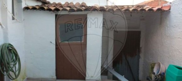 3 bedrooms House in Beja, Portugal No. 43972 5