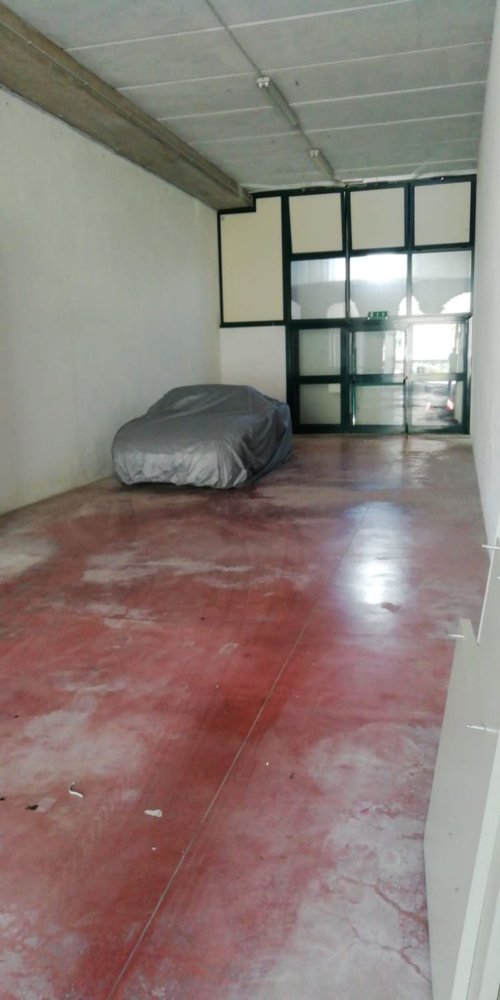 Propriété commerciale à Buonconvento, Italy 108m² No. 316791