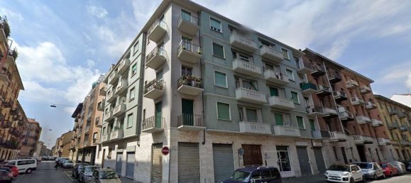 3 bedrooms Apartment in Turin, Italy No. 313294 2