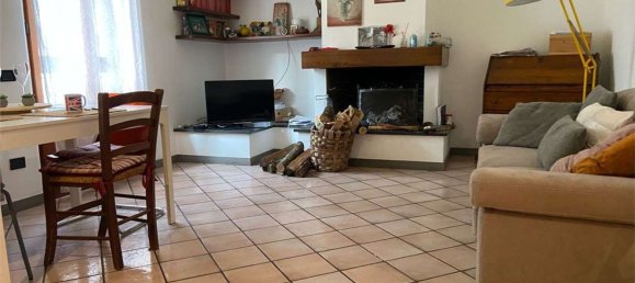 3 rooms Apartment in Prato, Italy No. 47701 24