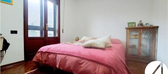3 rooms Apartment in Prato, Italy No. 47701 15