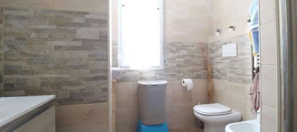 3 غرف نوم شقة في Reggio Emilia, Italy رقم 312096 10