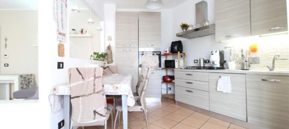 3 غرف نوم شقة في Reggio Emilia, Italy رقم 312096 4