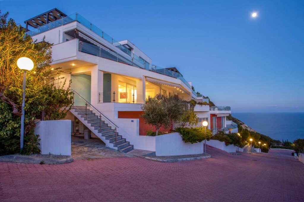 Недвижимость с 3 спальнями в Гази, Греция № 5785