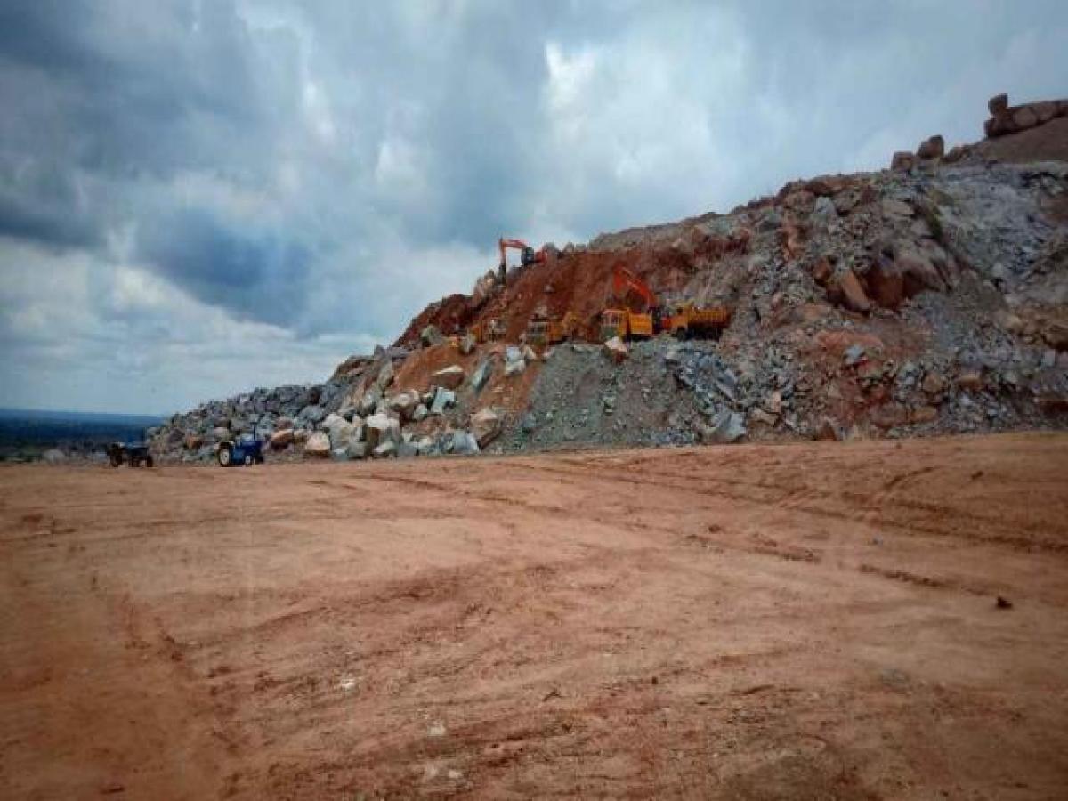  قطعة أرض في Hyderabad, India رقم 42029