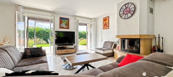 Casa de 5 dormitorios en Charbuy, France No. 363950 5