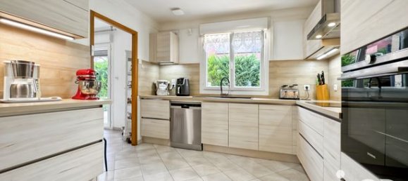 Casa de 5 dormitorios en Charbuy, France No. 363950 4