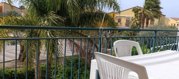 3 bedrooms Villa in Campofelice di Roccella, Italy No. 48057 9