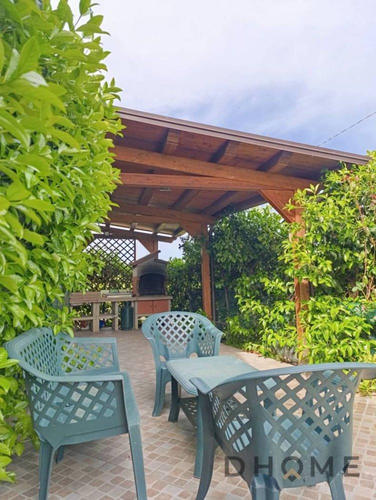 3 Schlafzimmer Villa in Campofelice di Roccella, Italy, Nr. 48057