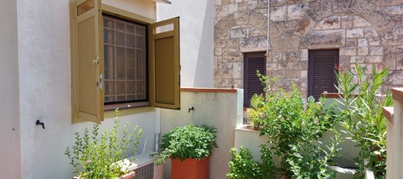 Квартира с 2 спальнями в Фазано, Италия № 133831 6