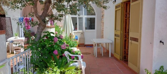 Квартира с 2 спальнями в Фазано, Италия № 133831 2