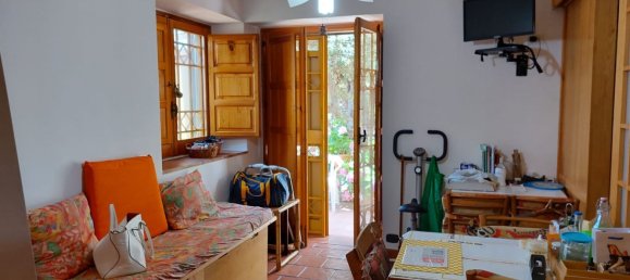 Квартира с 2 спальнями в Фазано, Италия № 133831 4