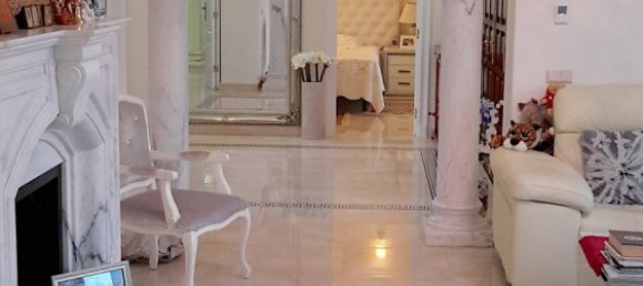 5 Schlafzimmer Villa in Marbella, Spain, Nr. 10014 8