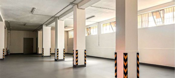 12m² Garage in Cagliari, Italy No. 288679 3