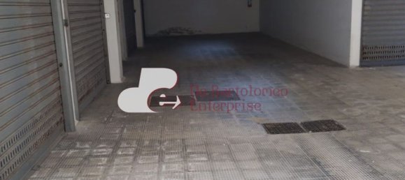 17m² Garage in Bari, Italy No. 261632 2