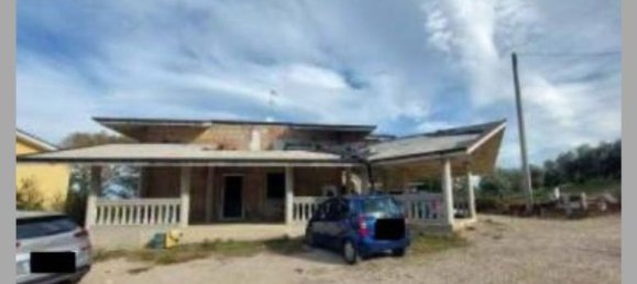 5 غرف نوم شقة في Loreto Aprutino, Italy رقم 380751 26