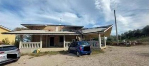 5 غرف نوم شقة في Loreto Aprutino, Italy رقم 380751 6