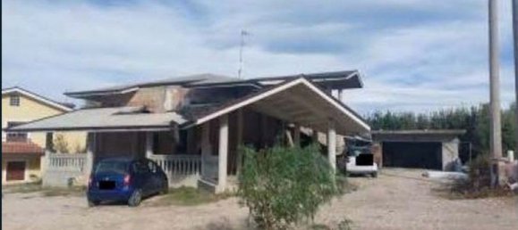 5 غرف نوم شقة في Loreto Aprutino, Italy رقم 380751 2