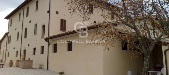 Hotel in Spoleto, Italy 700m², Nr. 300205 6