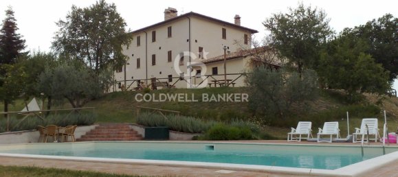 Hotel in Spoleto, Italy 700m², Nr. 300205 2