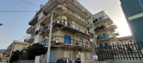 Apartamento de 4 habitaciónes en Villafranca Tirrena, Italy No. 29376 5