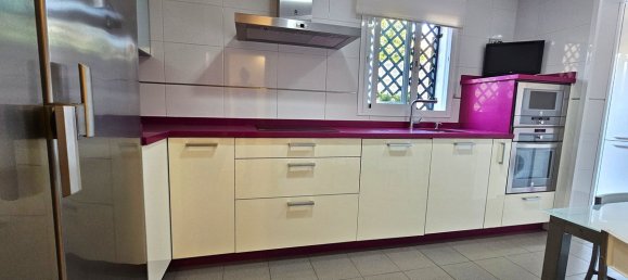 2 chambres Appartement à Estepona, Spain No. 143574 8