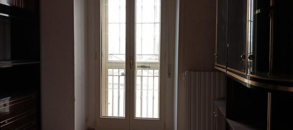 3 rooms Apartment in Foggia, Italy No. 251451 2