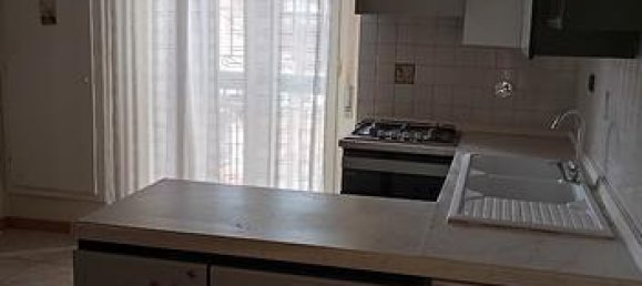 3 rooms Apartment in Foggia, Italy No. 251451 3