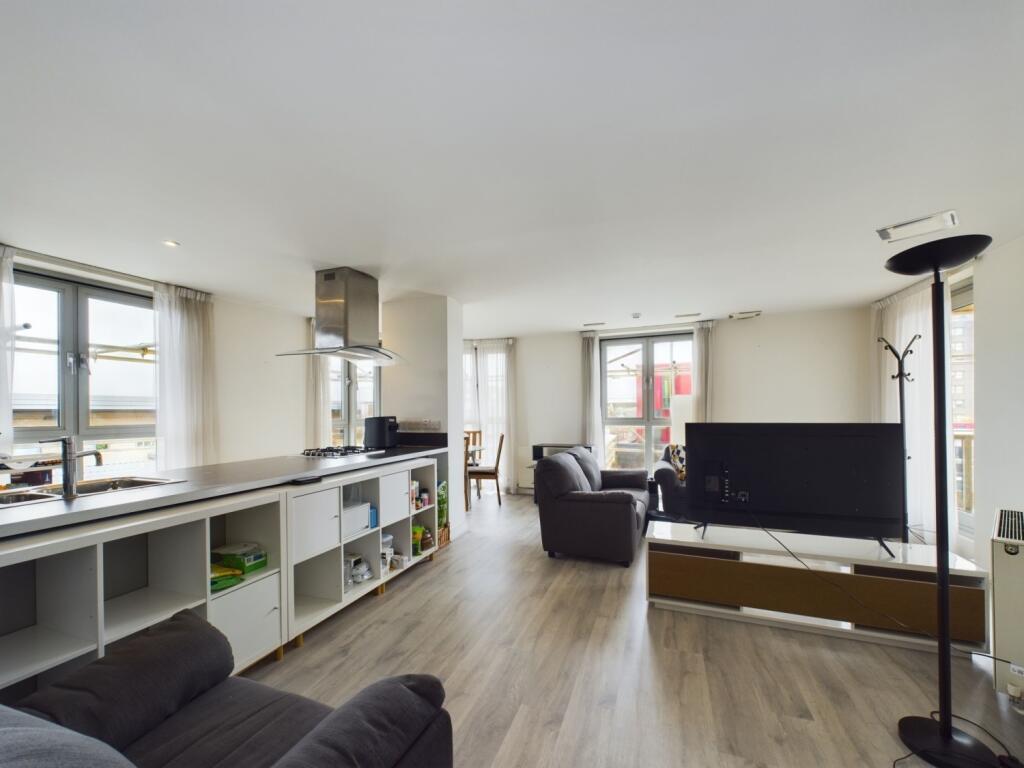 2 bedrooms Apartment in London, United Kingdom No. 13462