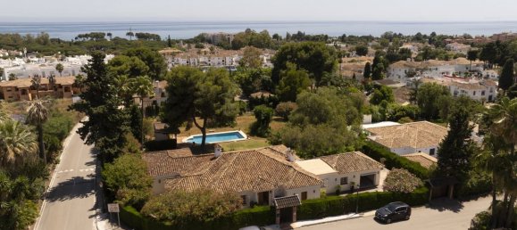 Land in Estepona, Spain No. 183441 3