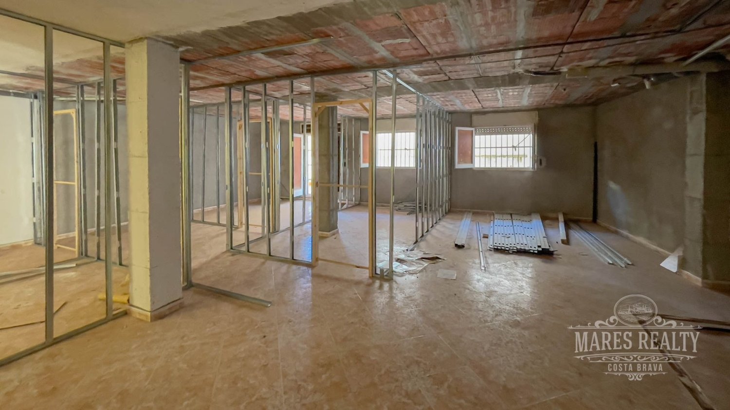 Gewerbliche Immobilie in Lloret de Mar, Spain 500m², Nr. 11282