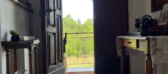 5 bedrooms Villa in Pergola, Italy No. 282012 5