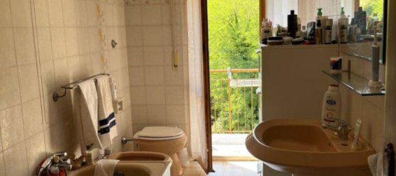 5 bedrooms Villa in Pergola, Italy No. 282012 12