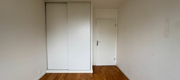 2 bedrooms Apartment in Issy-les-Moulineaux, France No. 139861 5