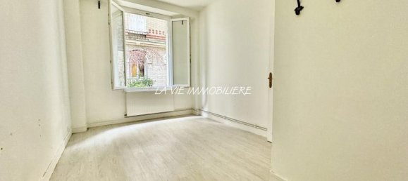 2 bedrooms Apartment in Paris, France No. 180369 4